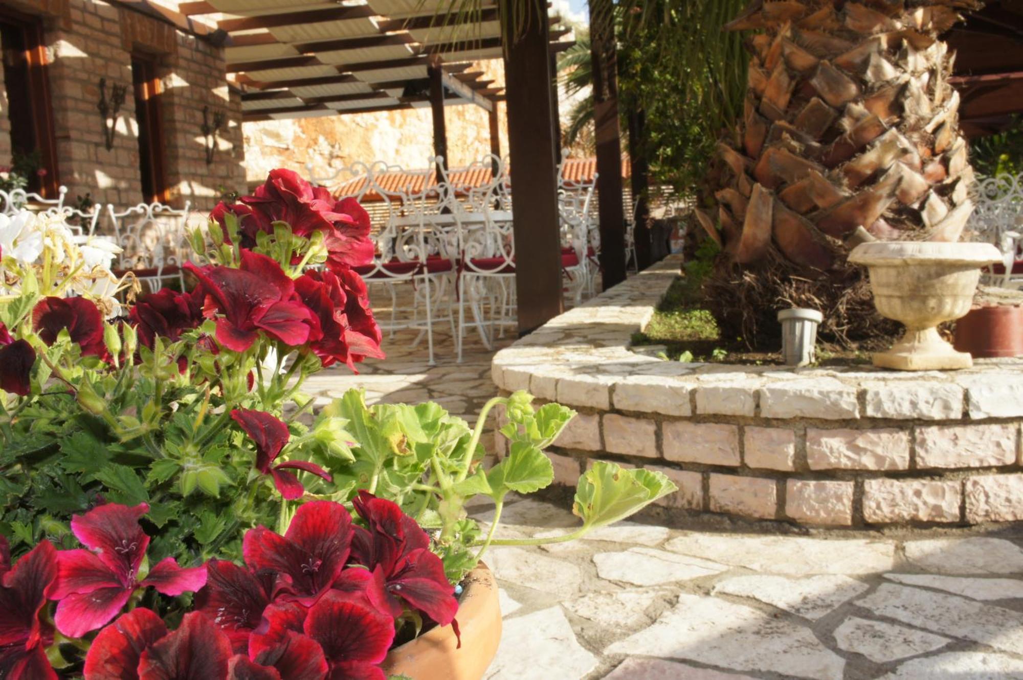 Hotel Panorama Sarande Exterior photo