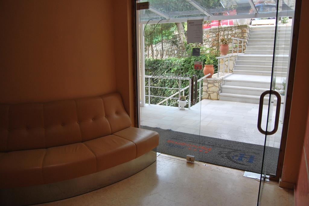 Hotel Panorama Sarande Exterior photo