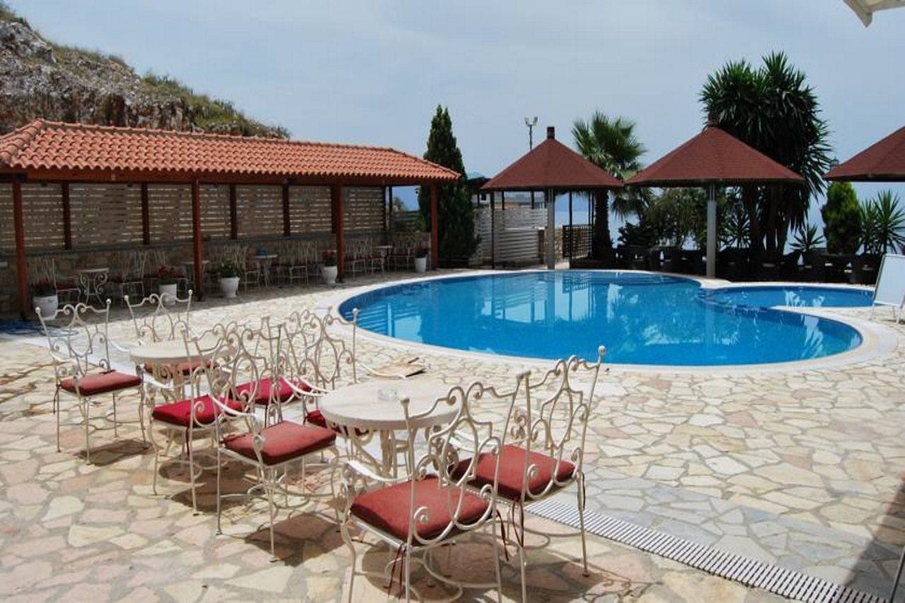 Hotel Panorama Sarande Exterior photo